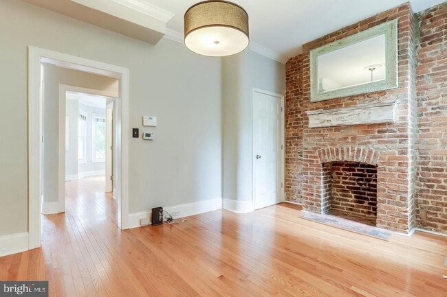 Photo - 1417 G St NE
