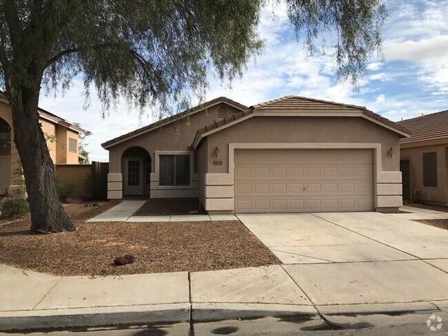 Building Photo - Great home in Kingswood Parke