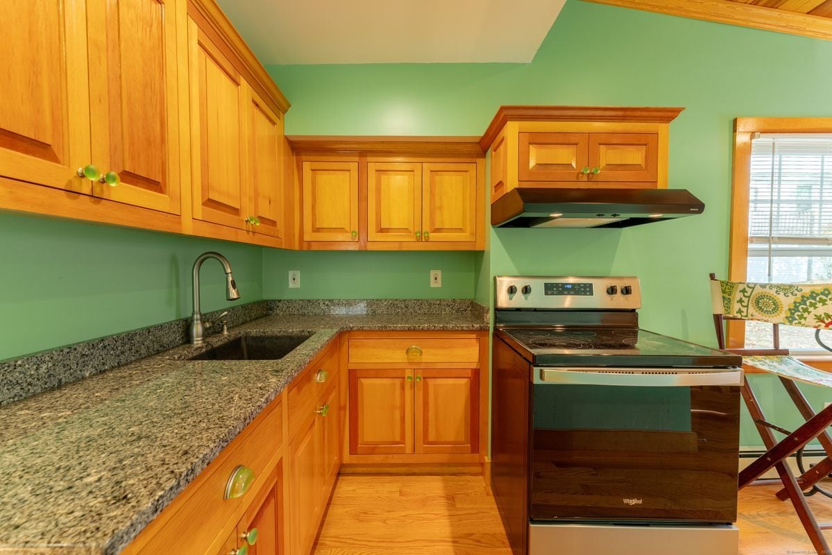 Photo - 47 Stuart Avenue, 2