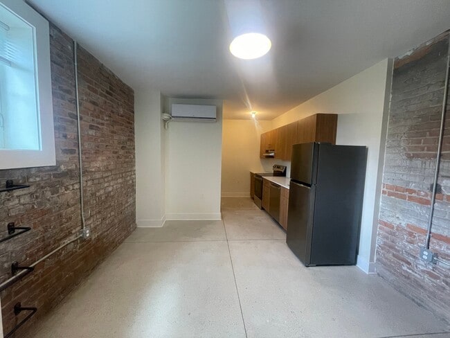 Photo - 6465 Sterling St Unidad LL04