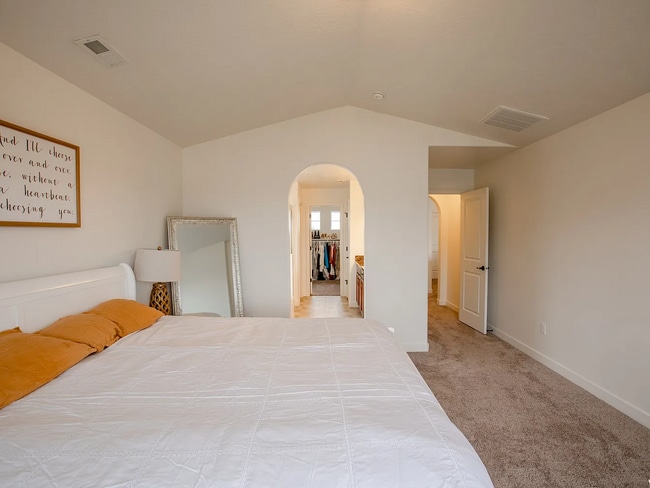 Building Photo - 87 E 460 N