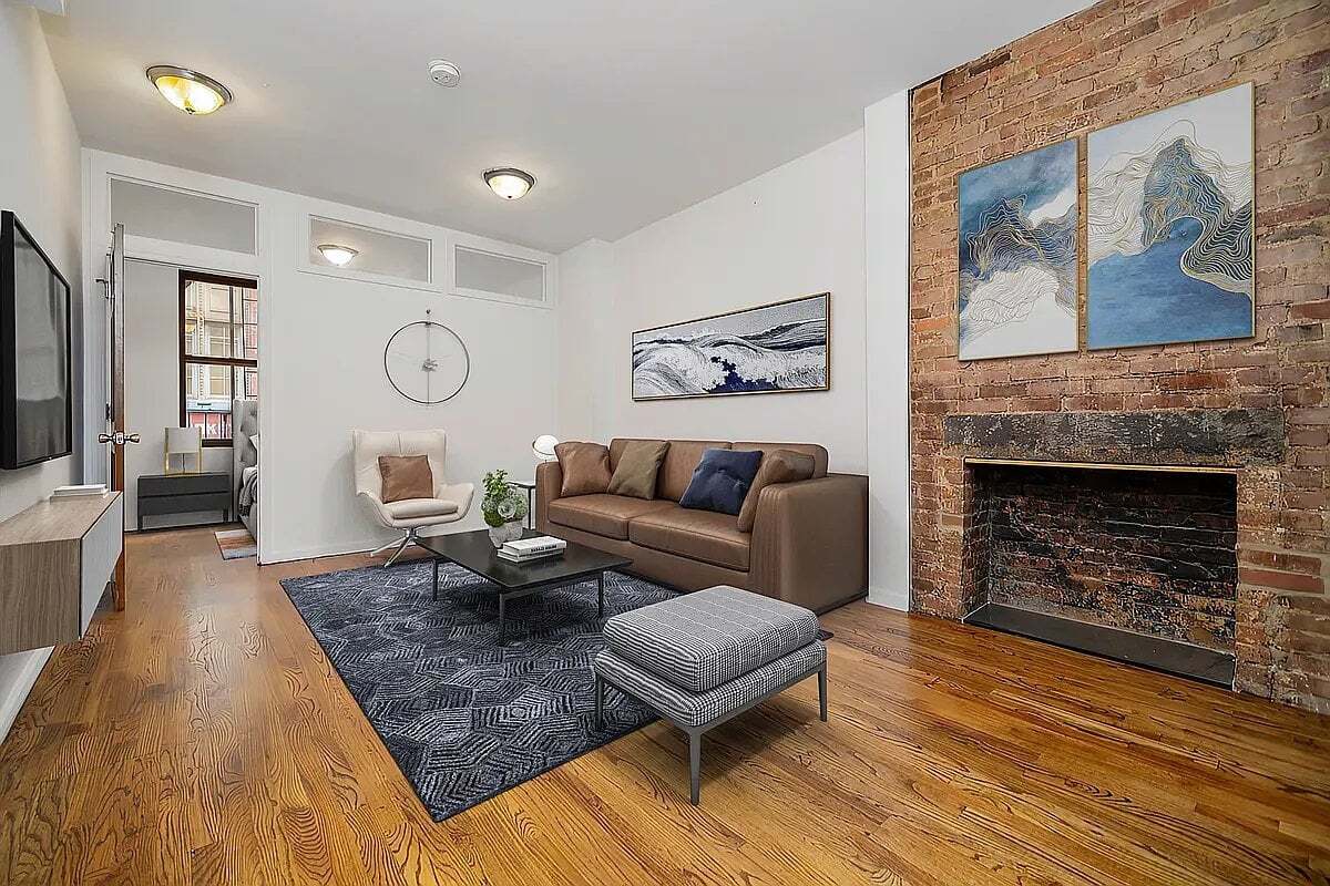 Photo - 130 Allen St Unit 4