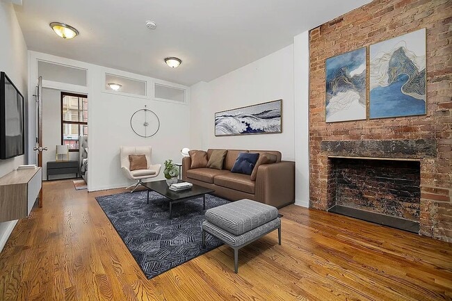 Building Photo - 130 Allen St