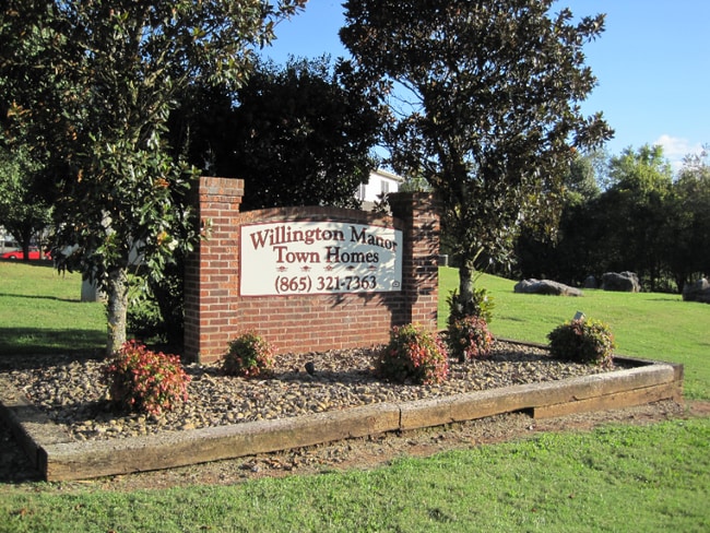 Building Photo - 402 Willington Manor