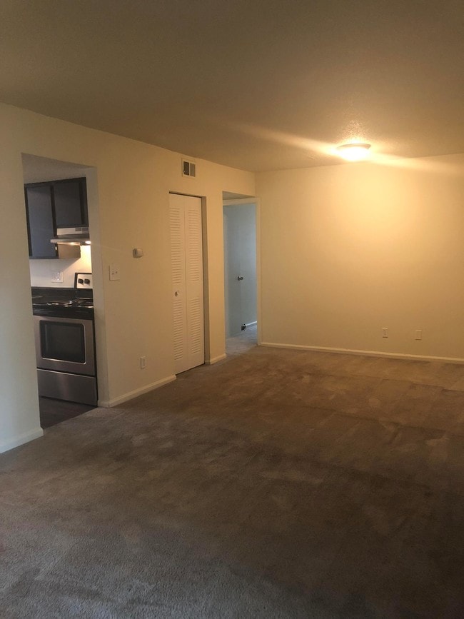 Gatehouse Apartments For Rent in Kansas City, MO