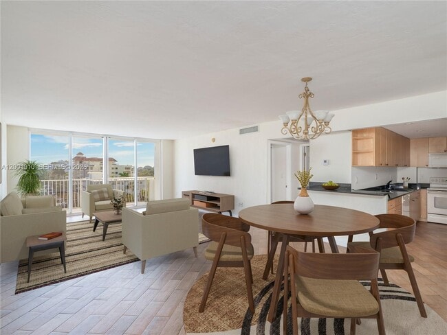 Building Photo - 10350 W Bay Harbor Dr Unit 6L