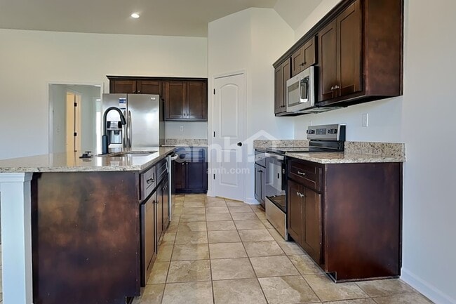 Photo - 3210 Greenhouse Dr