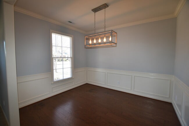 Photo - 703 River Landing Blvd SW