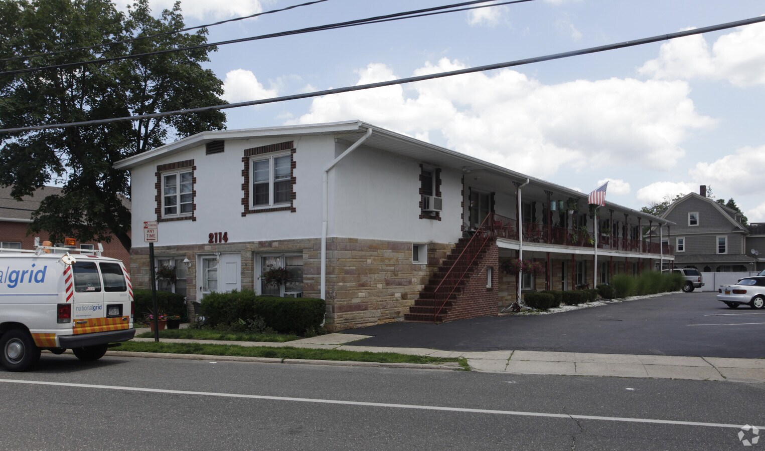 Photo - Twin Oaks Apartments