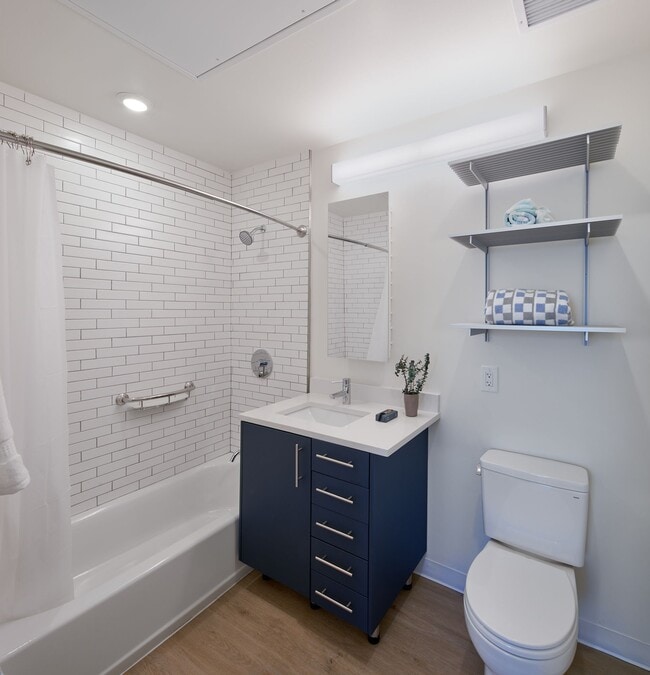 Photo - Panoramic Northside