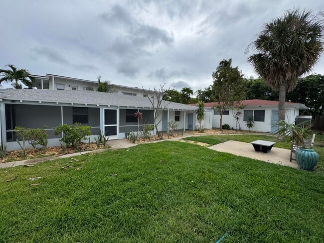 Building Photo - 1235 Beach Rd Unit 3