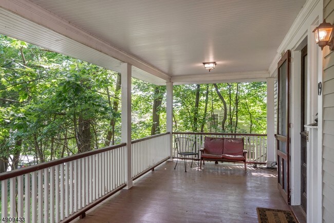 19 Pease Ave Unit 1