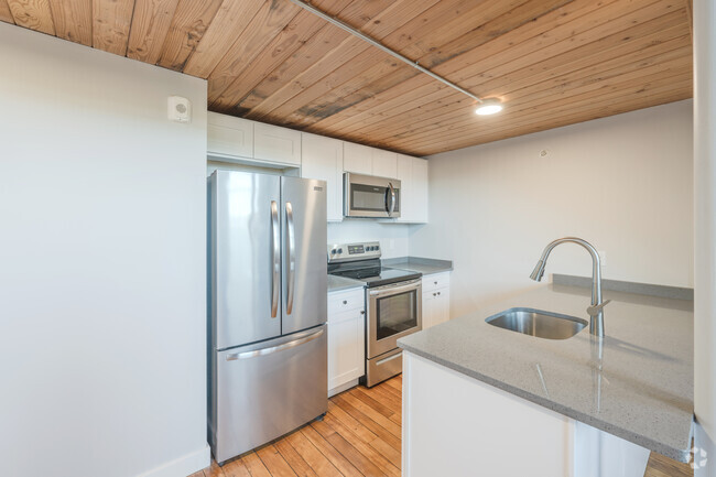 2 BR, 1 BA with Loft - Strive Lofts