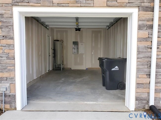 Photo - 547 McCormick Farm Pl