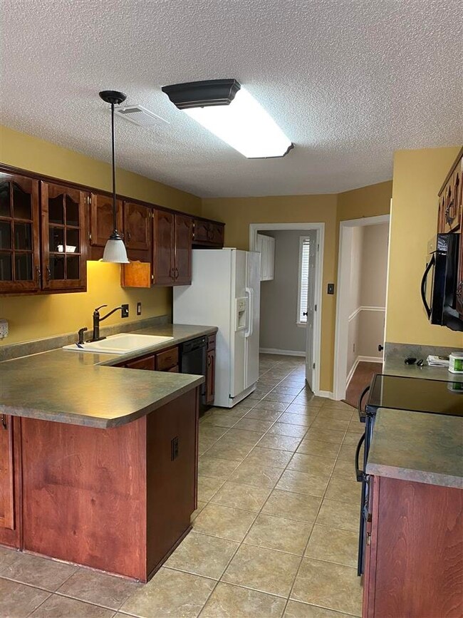 9730 Lakeland Hills Cove