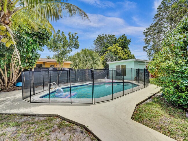 Photo - 2442 Garfield St Unidad 4