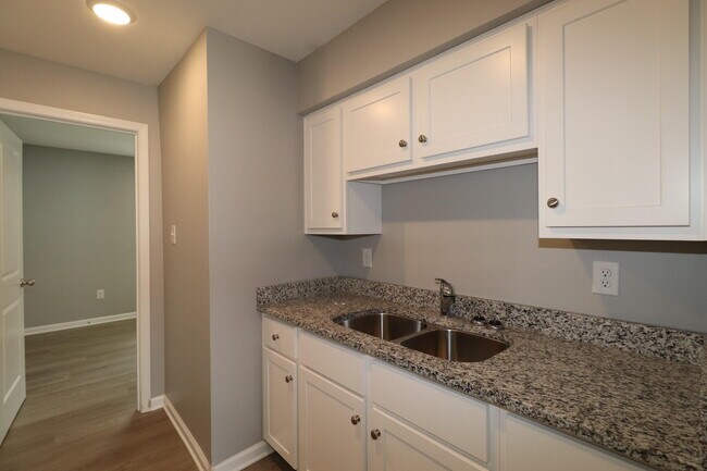 Photo - 203 S 1st St Unit 201