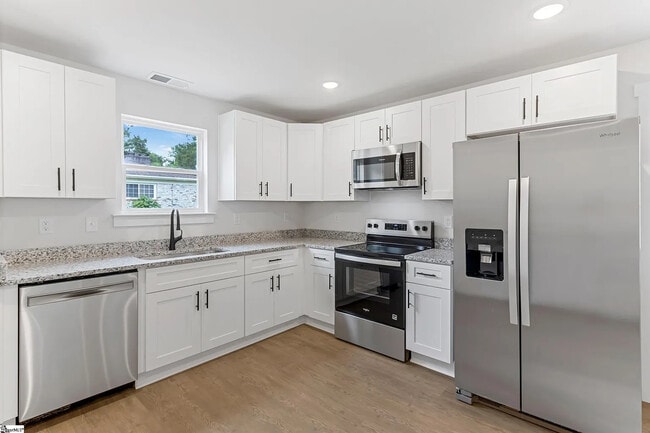 Photo - 18 Catawba Ave