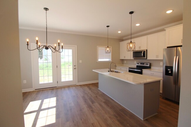 Elegant & Spacious 4-Bedroom Townhome for ... - Elegant & Spacious 4-Bedroom Townhome for ...