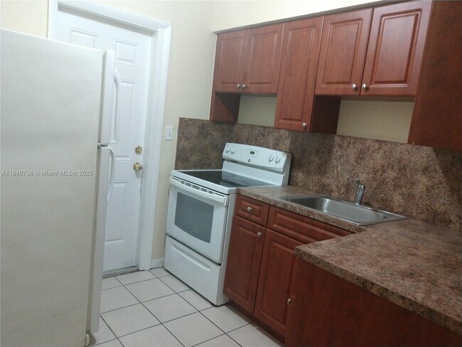 Photo - 260 NW 40th Ct Apartment Unit 2