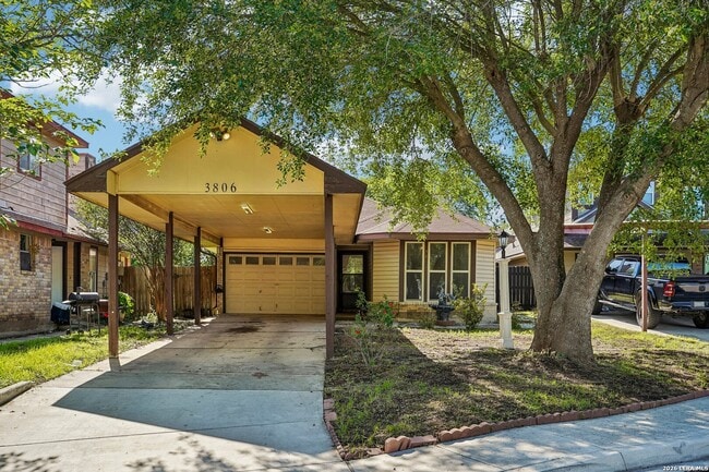 Building Photo - 3806 Candlecrown Ct
