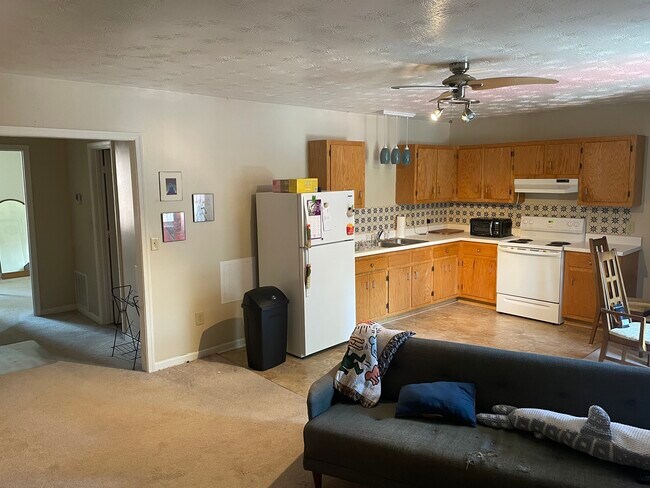 Photo - 120 S Lewis St Unit #3