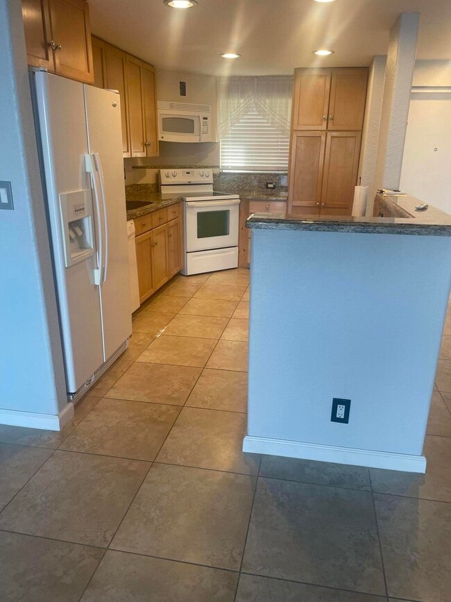 Photo - 710 NE 7th St Unit 103