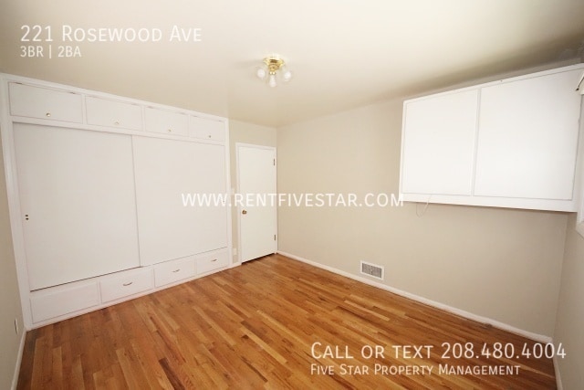 Photo - 221 Rosewood Ave