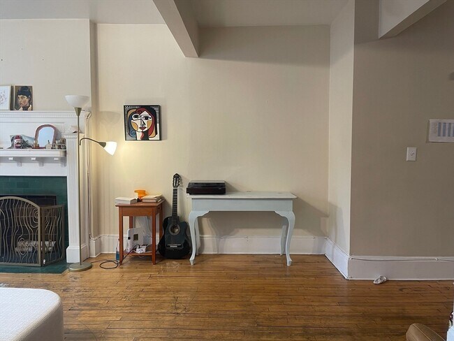 Photo - 1157 Commonwealth Ave Unit 4