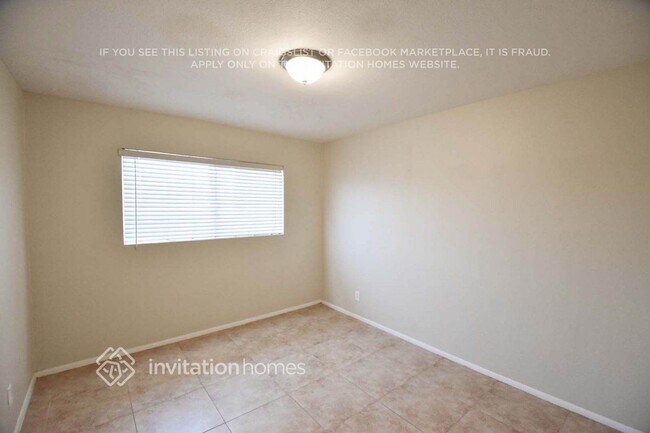 Photo - 3520 W Lawrence Rd