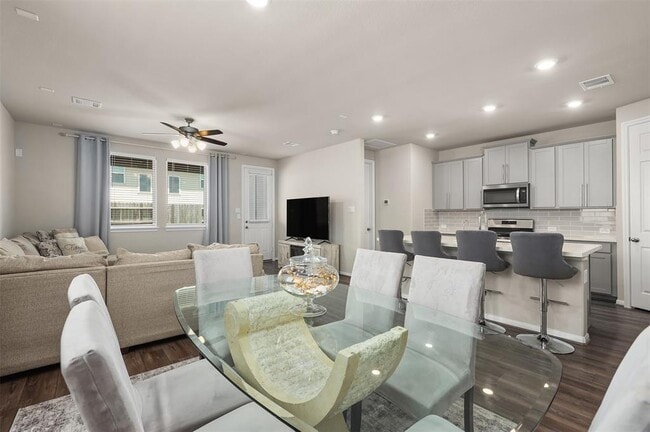 Photo - 2302 Sweet Bay Dr Casa