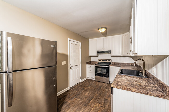 Photo - Charming 3 Bedroom Home