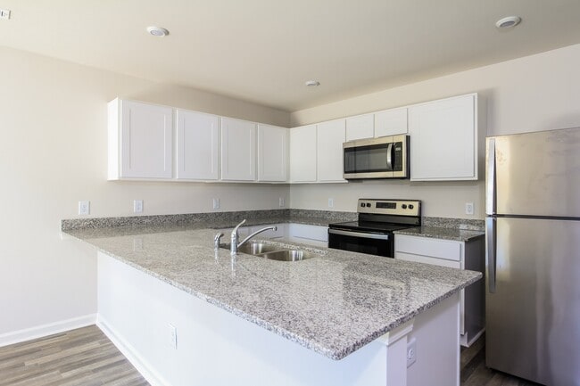 Photo - 2183 Bayside St SW