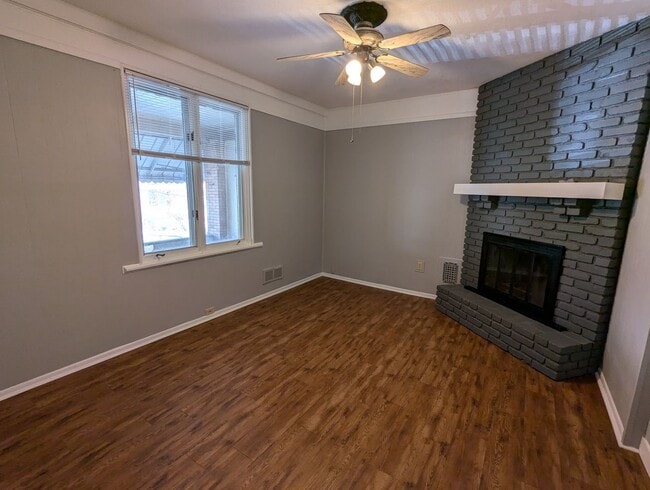 Photo - Kam316 Unit 2