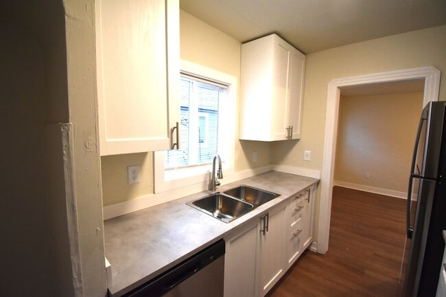 Photo - Freshly Remodeled Cozy Cottage Home Unit 316 S. Main St.