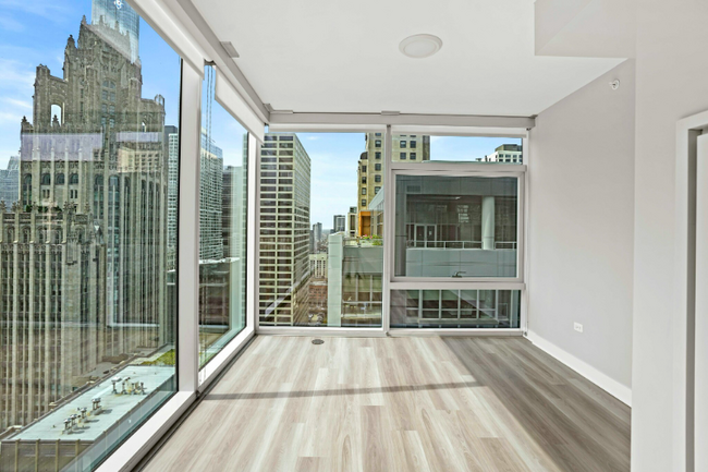 Photo - 191 E Illinois St Condo