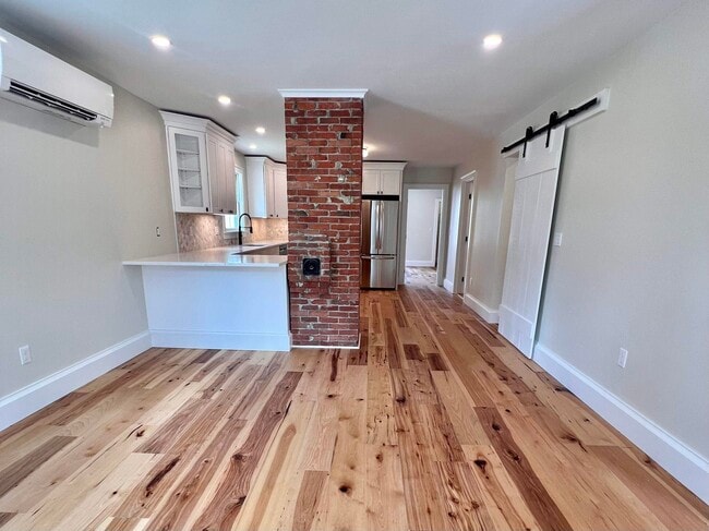 371 Islington St Unit A