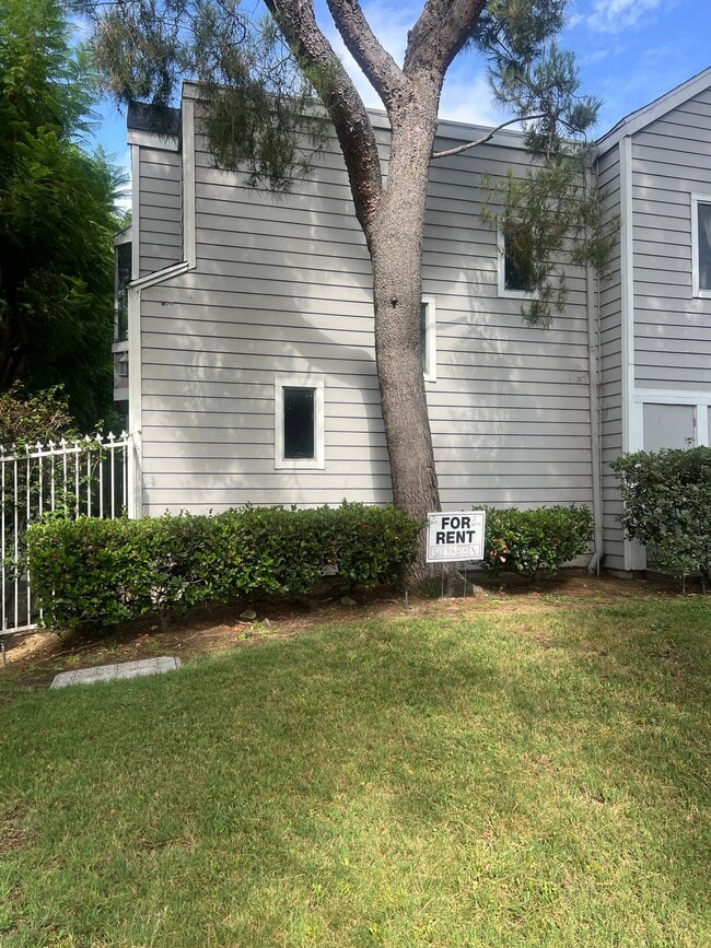 589 Garfield Ave