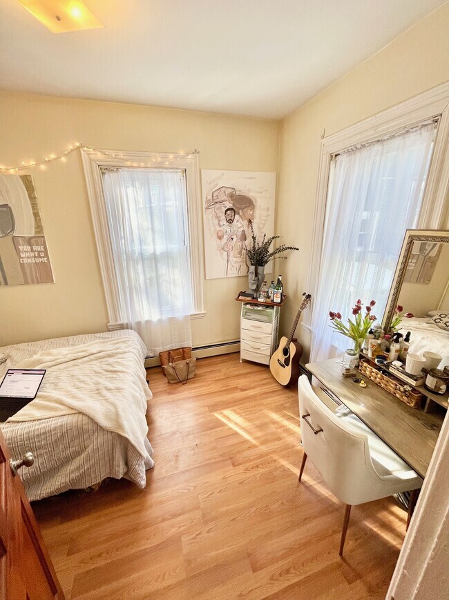 Photo - 103 Calumet St