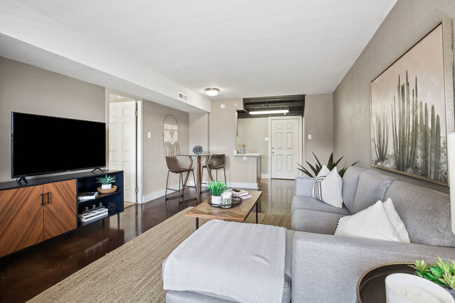 Capitol on 28th - Living Room