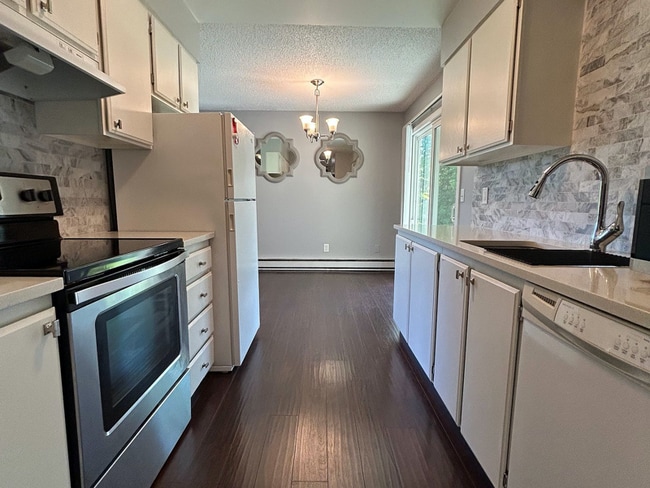 Photo - 740-750 W Powell Blvd Apartment Unit 750