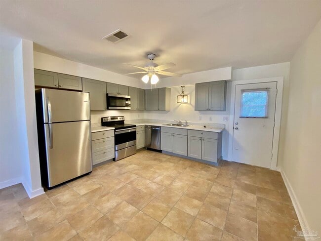 Photo - 9519 Lillian Hwy