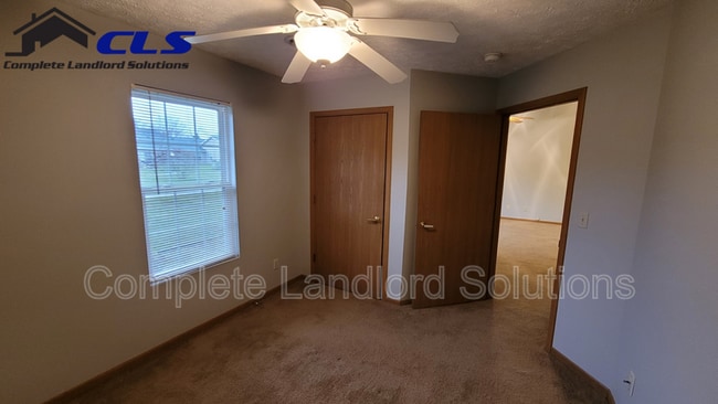 Photo - 554 College Ave