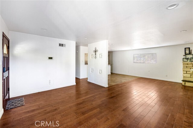 Photo - 7044 White Oak Ave