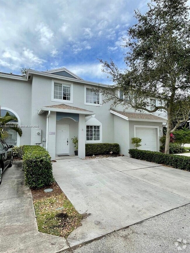 Building Photo - 1105 SW 44th Way Rental