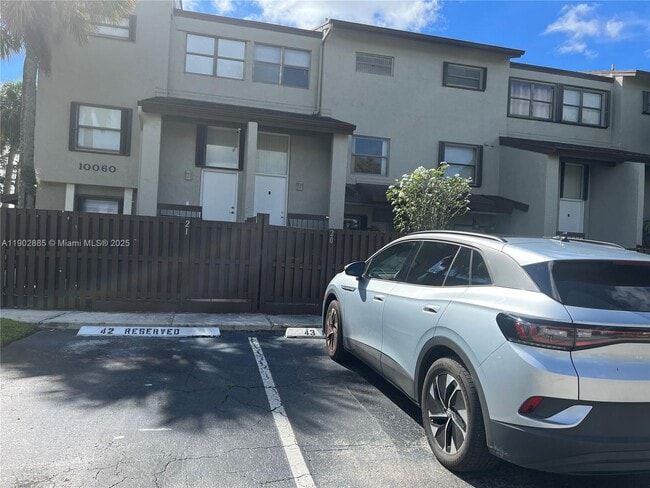 Building Photo - 10060 NW 9th St Cir