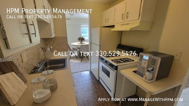 Photo - 841 SilverMeadow 201