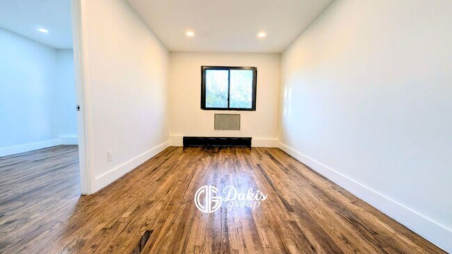 Photo - 25-33 23rd Street, DG1 Rental