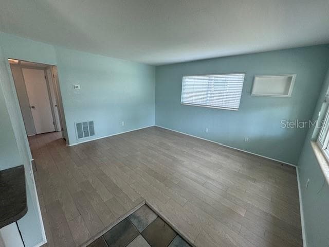 Photo - 870 50th Ave N