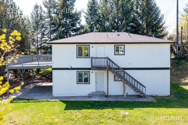 Building Photo - 815 SW State St Unit Upper